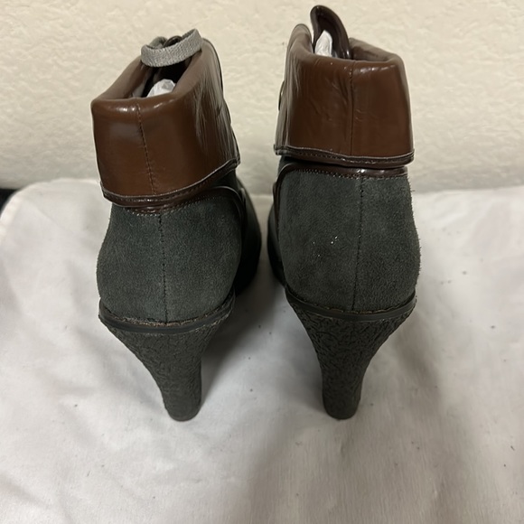 Booties - Picture 3 of 3